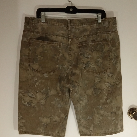 Corduroy Shorts - Picture 2 of 3